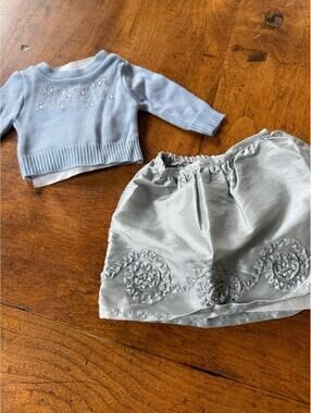 My American Girl Winter Outfit Sweater Gray Skirt stunning